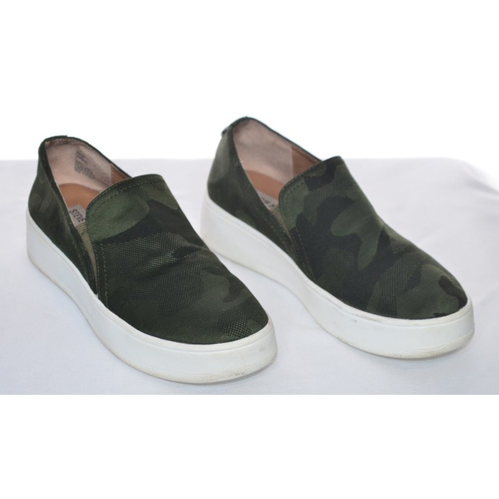 Steve Madden Zayna Camo Platform Slip-On Sneaker Green Size 7